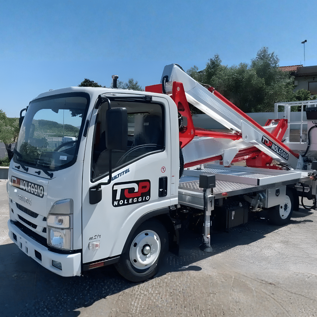 Piattaforma aerea da 20 metri Pagliero in lavoro su camion a Roma