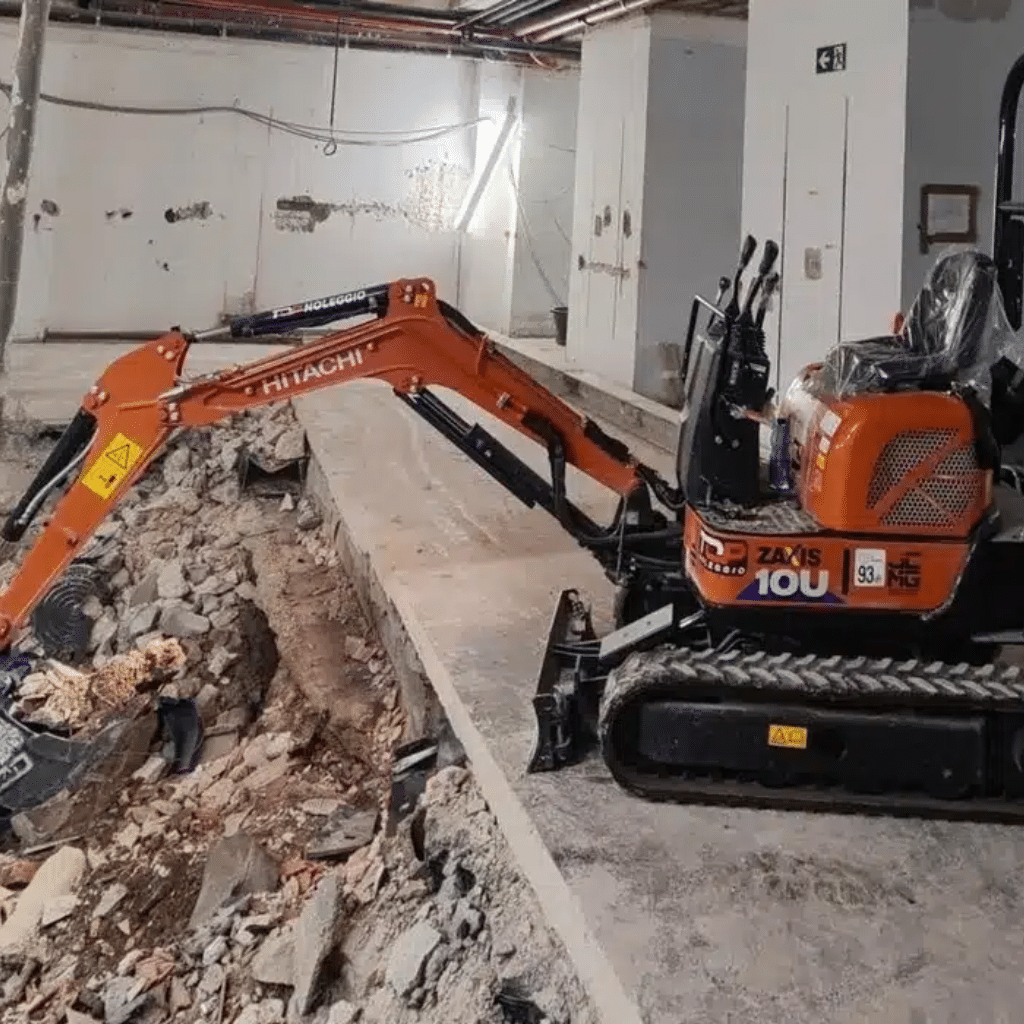 escavatore 10 quintali